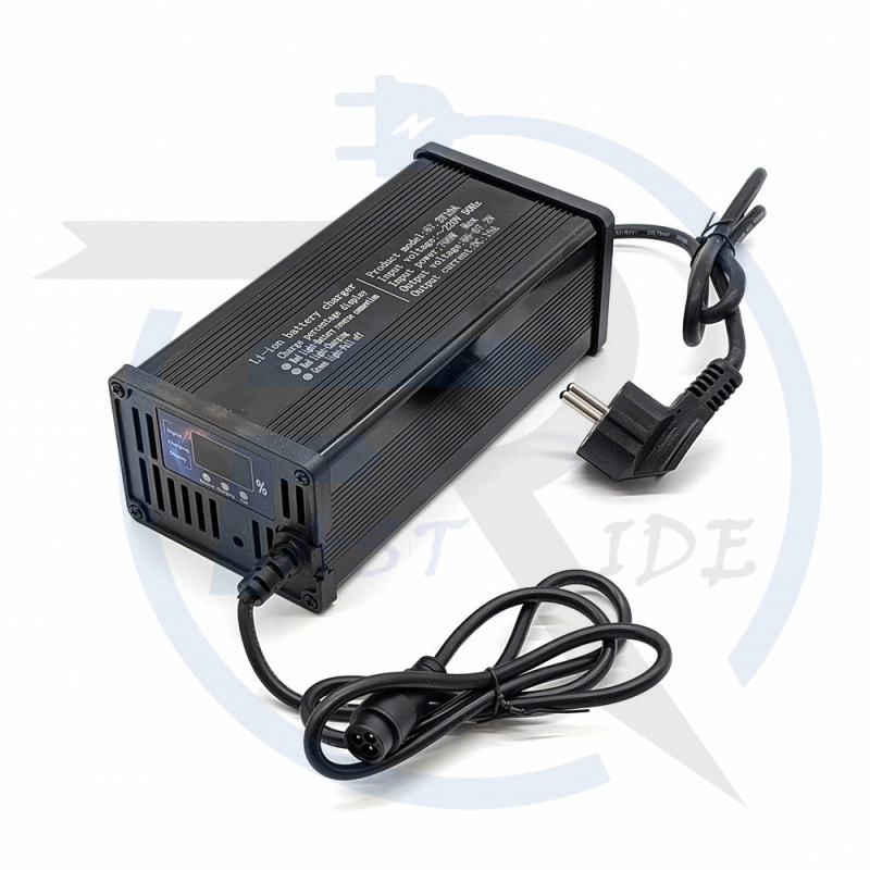 Chargeur rapide 48V / 60V / 72V 5A et 10A LP16